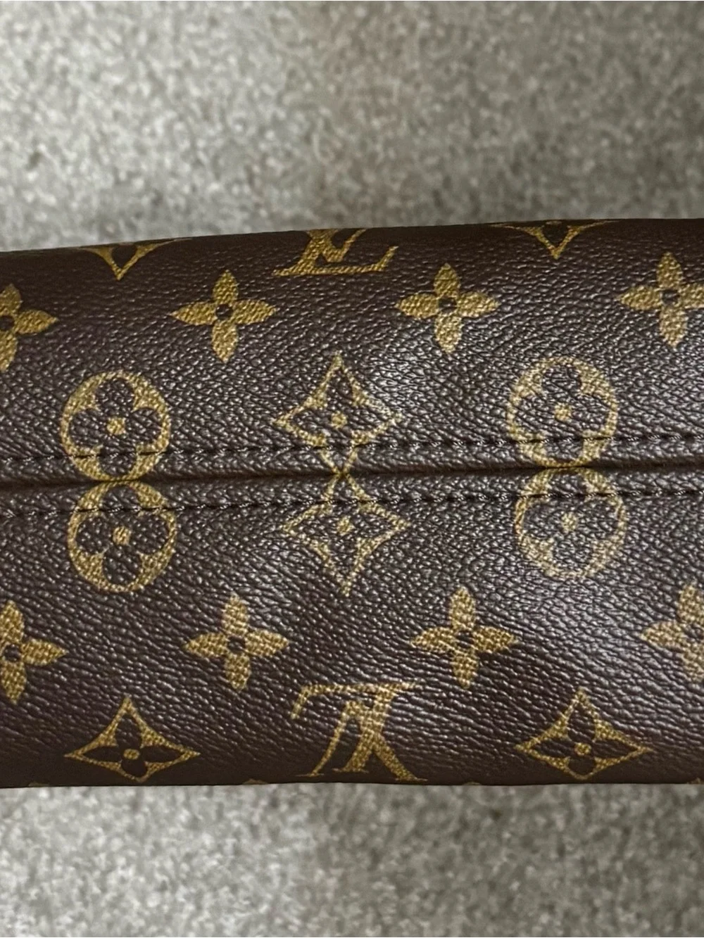 Louis Vuitton classic louis